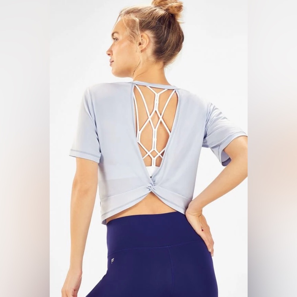 NWOT Fabletics Pia Powertouch Light Twist Back Tee